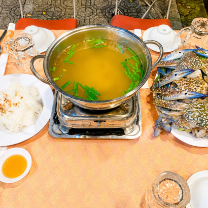 Lẩu Ghẹ Nấu Bầu