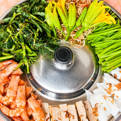 Lẩu Hải Sản | Tôm Mực Chả Cá